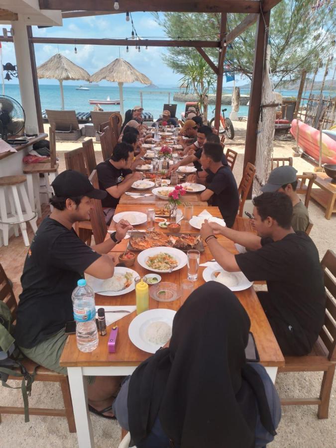 The High Dive Gili Gede By Ultimate Resorts 外观 照片