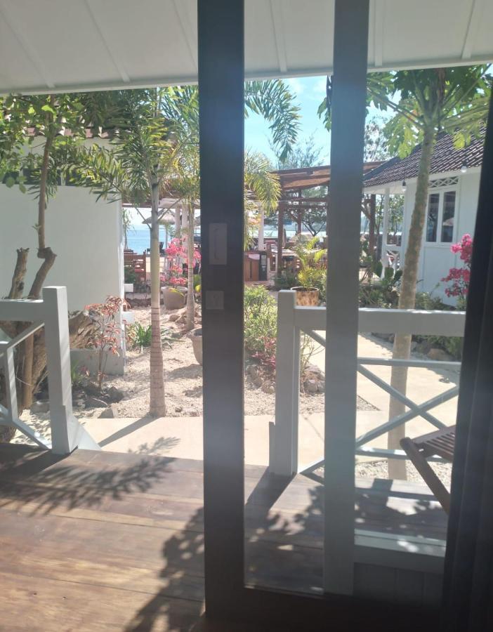 The High Dive Gili Gede By Ultimate Resorts 外观 照片