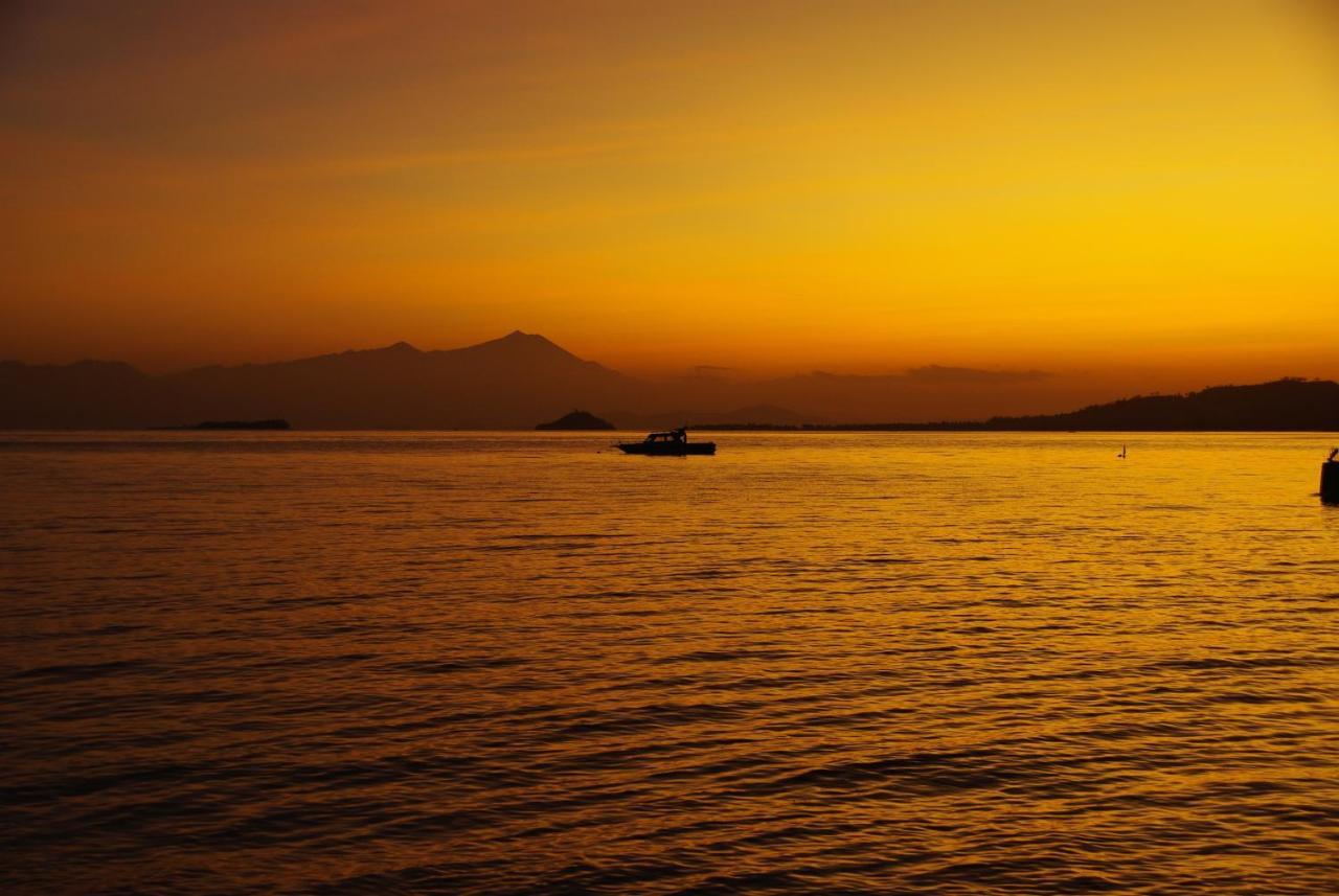 The High Dive Gili Gede By Ultimate Resorts 外观 照片