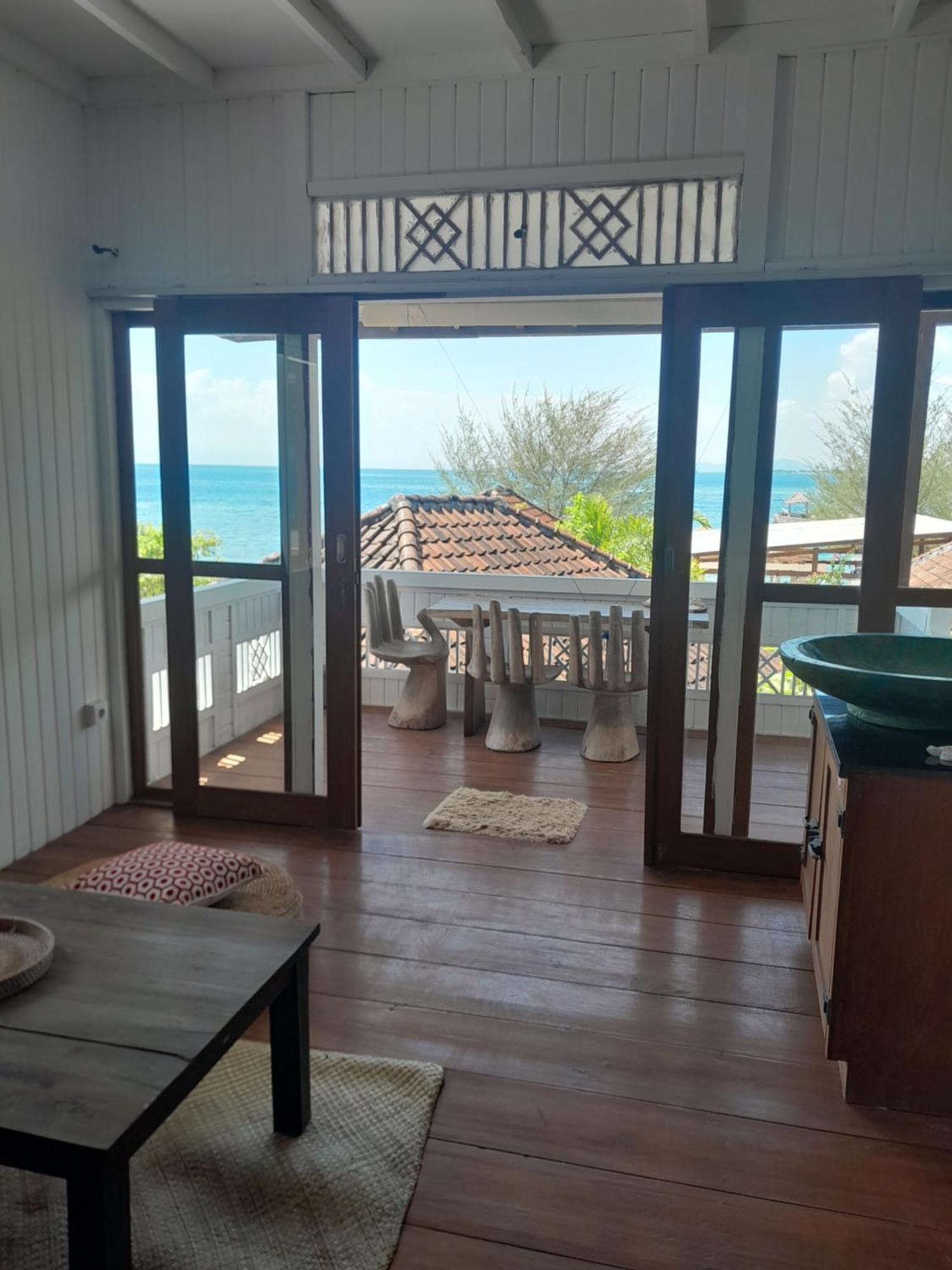 The High Dive Gili Gede By Ultimate Resorts 外观 照片