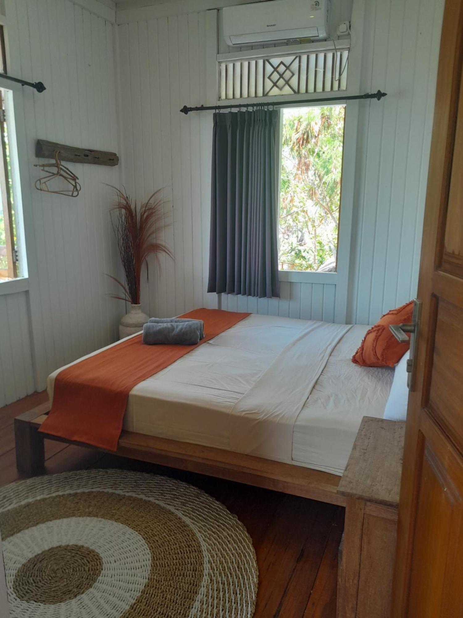 The High Dive Gili Gede By Ultimate Resorts 外观 照片
