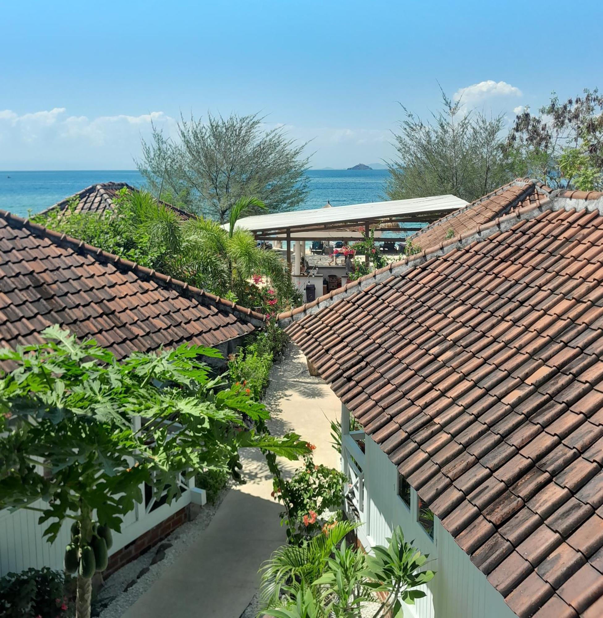 The High Dive Gili Gede By Ultimate Resorts 外观 照片